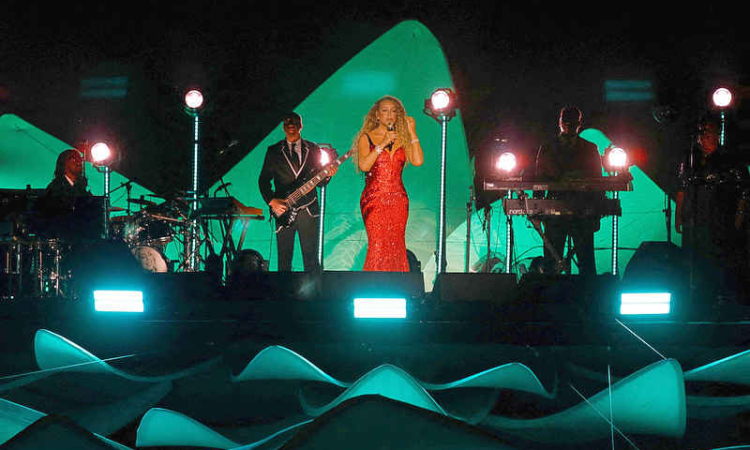 Mariah Carey brings star power to Amazon in floating concert 